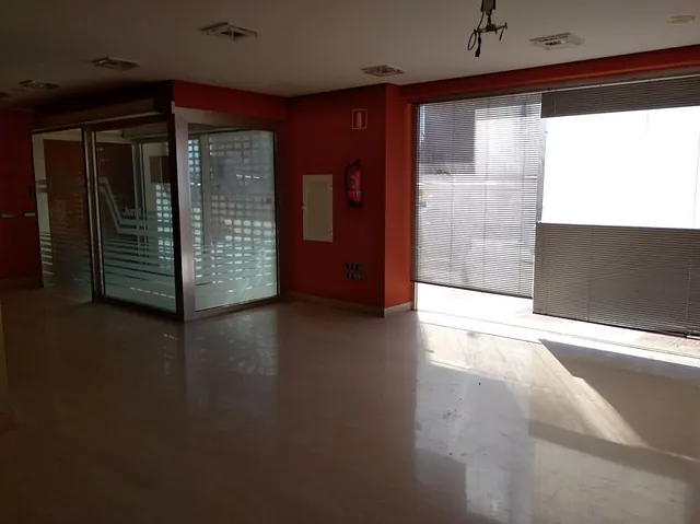 local comercial 180 m